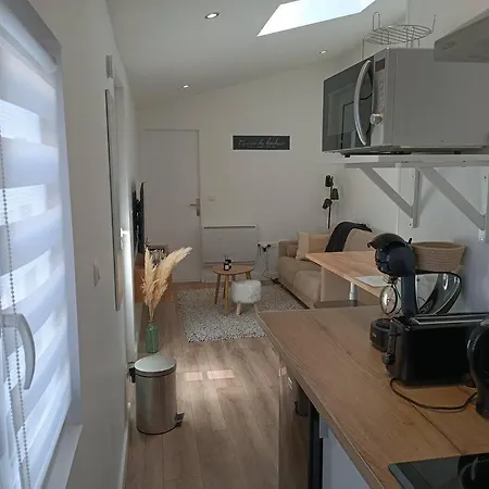 Apartment Superbe T2 Au Coeur De Lalande+parking Prive *